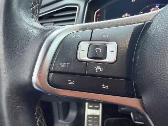 Volkswagen T-Roc 1.5 TSI R LINE AUTOMAAT picture 17