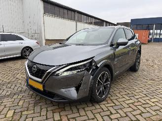 damaged passenger cars Nissan Qashqai 1.5 Tekna plus automaat 2022/1