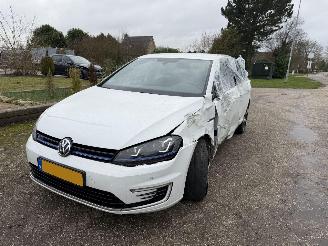 skadebil auto Volkswagen Golf 1.4 TSI GTE AUTOMAAT 2015/1