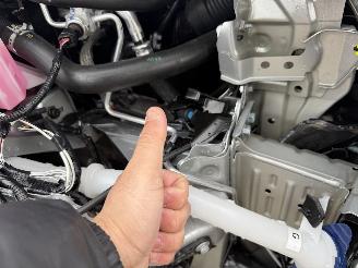 Toyota CH-R 1.8 Hybrid 140 Bussnis picture 24