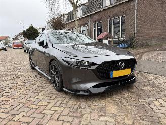 Mazda 3 2.0 e-SkyActiv-X M Hybrid 186 Luxury picture 11