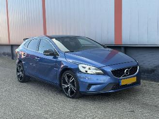 skadebil auto Volvo V-40 2.0 T4 Business Sport 2017/1