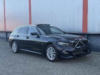 Schadeauto BMW 3-serie 330e TOURING 215KW AUT X-DRIVE 2021/1
