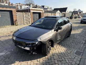 škoda osobní automobily Opel Astra hybrid 1.6 ULTIMATE 132 kw AUTOMAAT NEW MODEL 2023/1