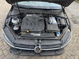 Volkswagen Golf 1.6 TDI Motor defect picture 19
