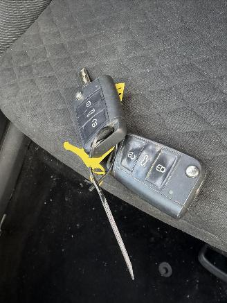 Volkswagen Golf 1.6 TDI Motor defect picture 17