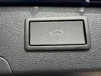 Volkswagen Passat Variant 1.5 eHybrid R-Line Edition picture 15