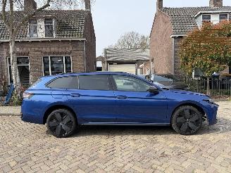 Volkswagen Passat Variant 1.5 eHybrid R-Line Edition picture 6