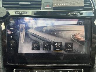 Volkswagen Golf GTD 184 PK PANO picture 24