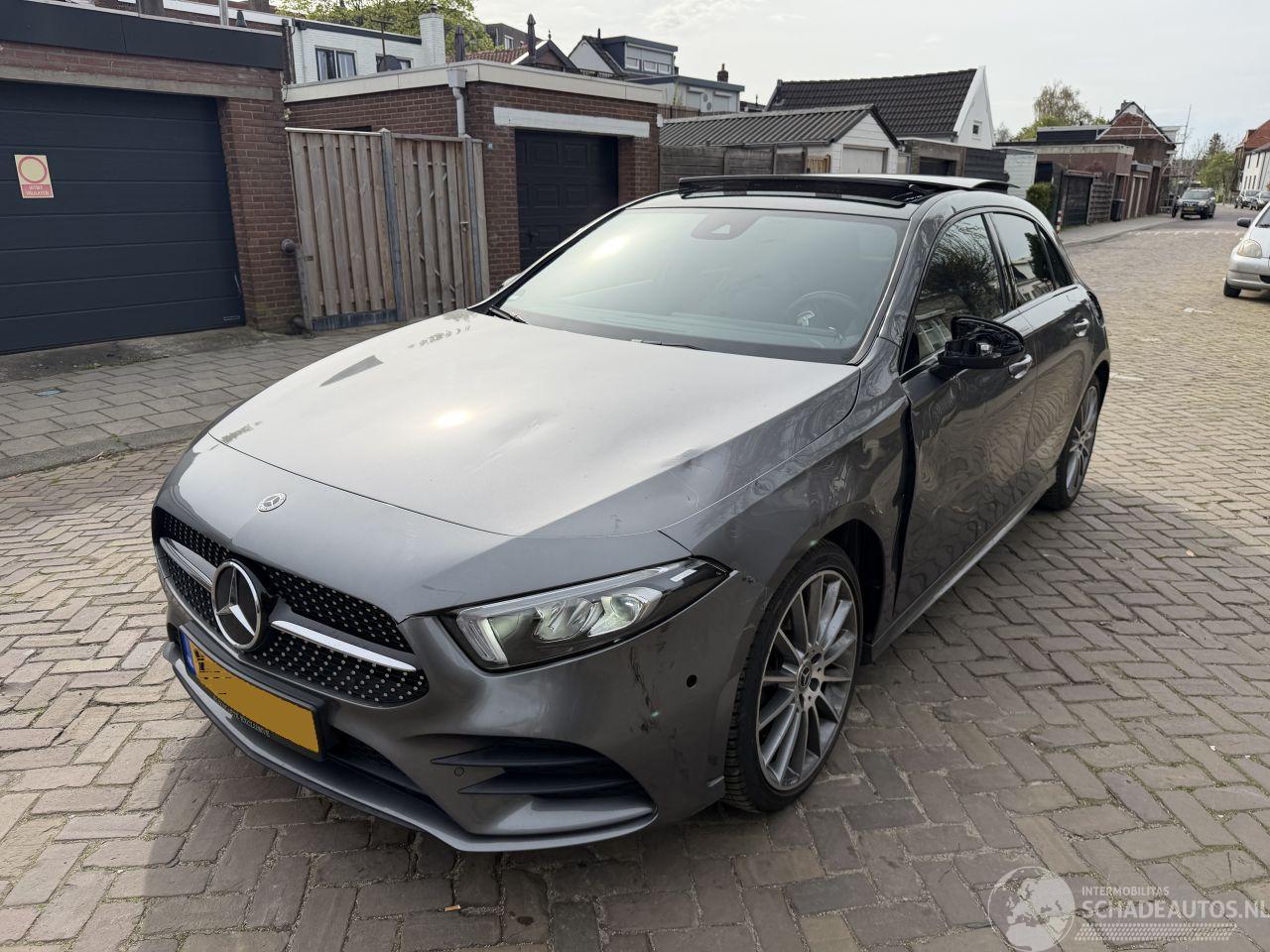 Mercedes A-klasse A250e AMG SFEER PANO