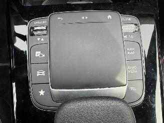 Mercedes A-klasse A250e AMG SFEER PANO picture 21