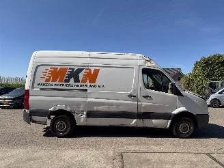 Volkswagen Crafter 30 2.0 TDI L2H2 BM AIRCO picture 4
