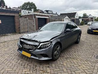 uszkodzony samochody osobowe Mercedes C-klasse C220d AMG FACELIFT 2019/1