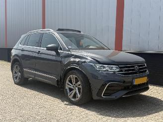 Coche accidentado Volkswagen Tiguan 1.4 TSI eHybrid R-Line HEAD UP PANO 2021/1