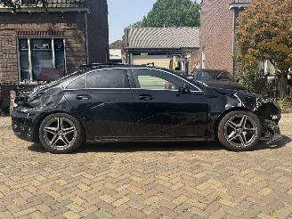 Mercedes A-klasse A180 AMG PANO picture 5