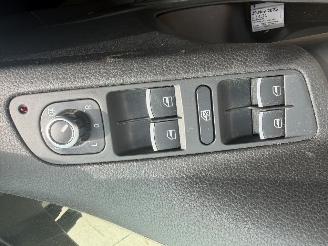Volkswagen Tiguan 1.4 TSI Sport & Style picture 21
