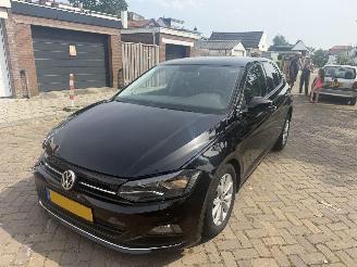 Damaged car Volkswagen Polo 1.6 TDI AUTOMAAT 2019/1