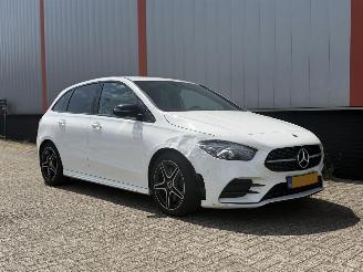 Avarii autoturisme Mercedes B-klasse B250 AMG PANO SFEER 2019/1