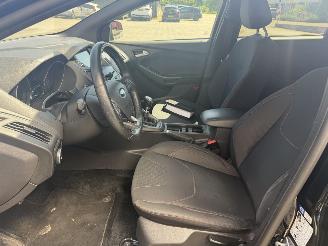Ford Focus 1.0 Titanium ST Line picture 16
