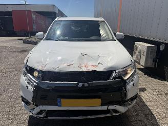 Mitsubishi Outlander 2.5 PHEV Intense + picture 9
