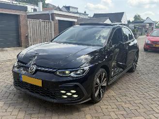 uszkodzony samochody osobowe Volkswagen Golf 1.4 TSI GTE PANO SFEER 2021/1