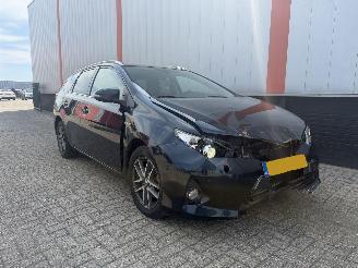 Avarii autoturisme Toyota Auris Touring Sports 1.8 hybride 2014/1