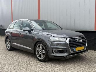 uszkodzony samochody osobowe Audi Q7 3.0 TDI E Tron QUATTRO S Line 2016/1