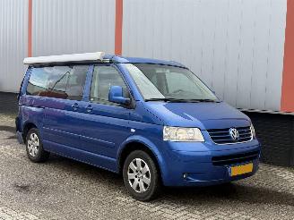 uszkodzony samochody osobowe Volkswagen Transporter Camper California 2.5 2004/1