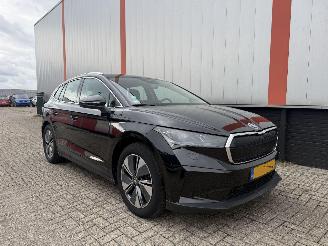 Vaurioauto  passenger cars Skoda Enyaq iV 80 2022/1