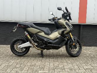 Honda  750 X - ADV - AKRA - CARBON picture 2
