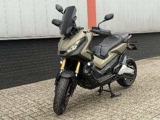 Honda  750 X - ADV - AKRA - CARBON picture 15