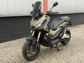 Honda  750 X - ADV - AKRA - CARBON picture 14