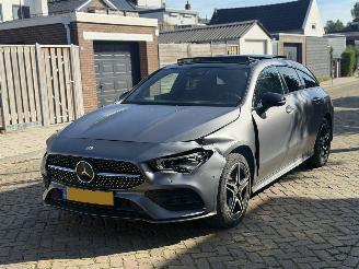 Voiture accidenté Mercedes Cla-klasse 250e AMG PANO SFEER BTW!! 2023/1