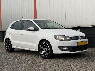 damaged passenger cars Volkswagen Polo 1.2 TDI Bluemotion 2012/1