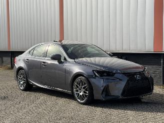 Lexus IS G Sport 300h Hybrid picture 3