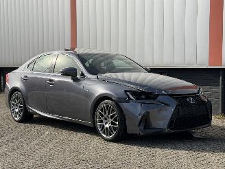 Lexus IS G Sport 300h Hybrid picture 2