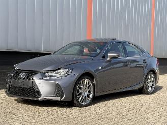 Lexus IS G Sport 300h Hybrid picture 26