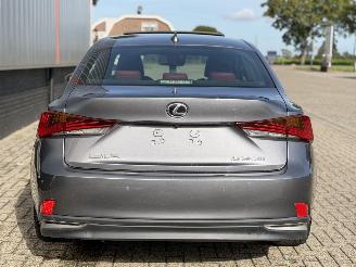 Lexus IS G Sport 300h Hybrid picture 4