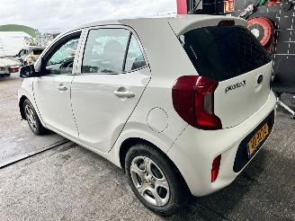 Kia Picanto  picture 6