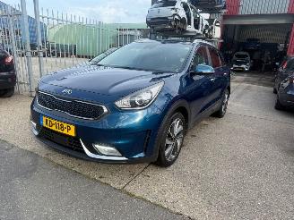 damaged passenger cars Kia Niro 1.6 GDi hybride ExecutiveLine 2016/8
