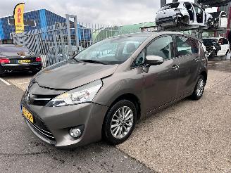 Unfallwagen Toyota Verso 1.6 VVT-i 59.000KM 2016/4
