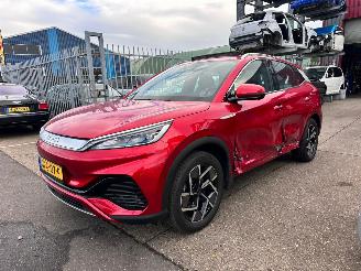 Schadeauto BYD Atto 3 COMFORT 60 KWH / PANO 2024/11