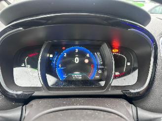 Renault Espace 1.6 dCi INITIALE PARIS 7P picture 11