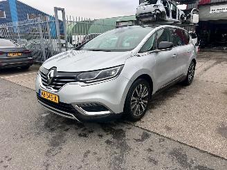Vaurioauto  passenger cars Renault Espace 1.6 dCi INITIALE PARIS 7P 2016/3