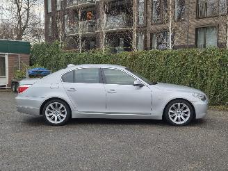 BMW 5-serie 520i AUTOMAAT / LEER / NIEUWSTAAT picture 4