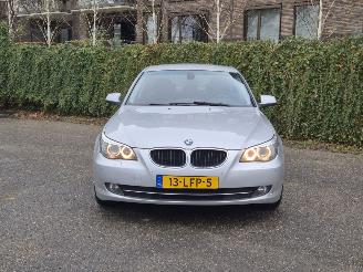 BMW 5-serie 520i AUTOMAAT / LEER / NIEUWSTAAT picture 2