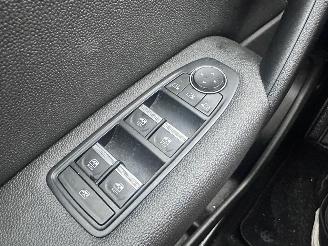 Renault Captur 1.6 E-TECH FULL HYBRID 145 TECHNO picture 14