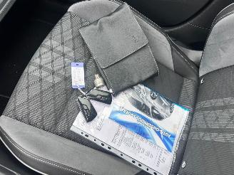 Volkswagen Golf 1.5  R LINE / eTSI / DSG / PANO / HEAD UP / VOLLE AUTO picture 18