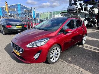 skadebil auto Ford Fiesta 1.0 EcoBoost / Panorama dak / 2018/12