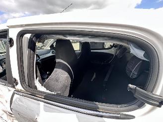 Peugeot 108 1.0 AUTOMAAT picture 8